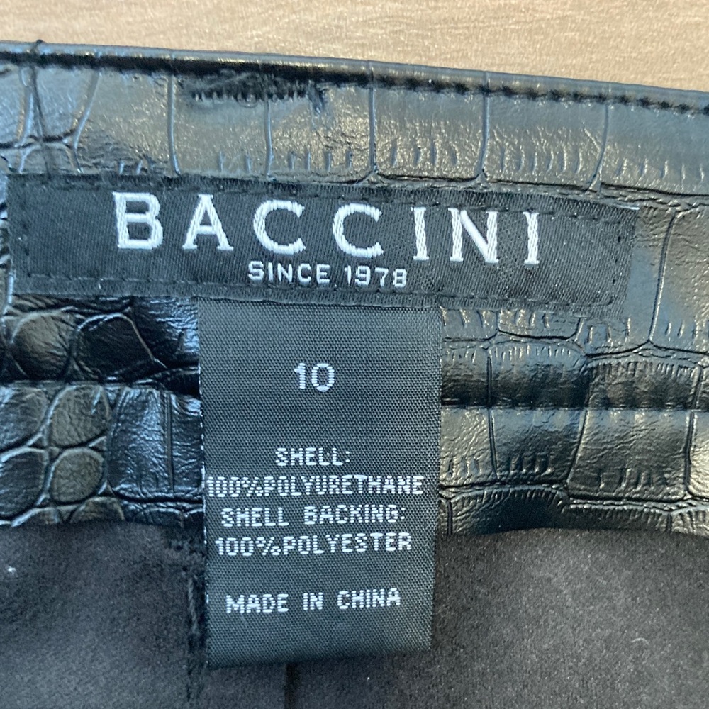 Baccini embossed black beauty pant faux crocodile animal print 10 - Picture 13 of 17